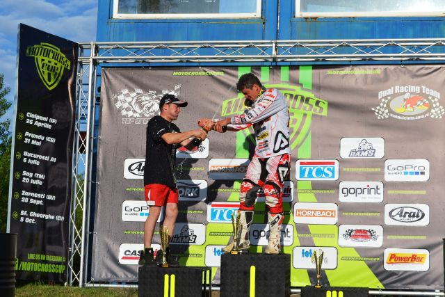 Stoichescu si Raduta Podium web